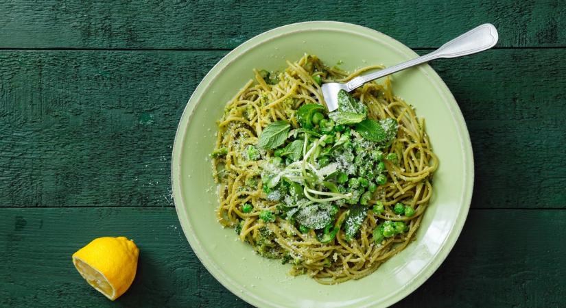 Mentes Anyu: Zöldborsós-mentás spagetti – Friss, krémes és üdítő tészta 20 perc alatt