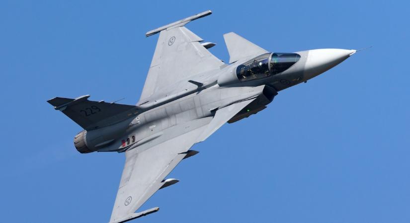 Svédország több Gripen vadászgépet tervez adományozni Ukrajnának