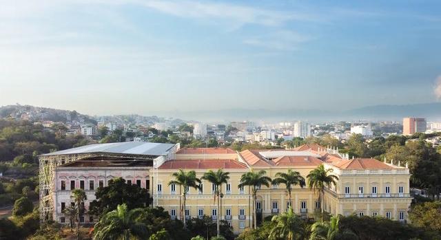 Tűzvész után épül újjá a Brazil Nemzeti Múzeum