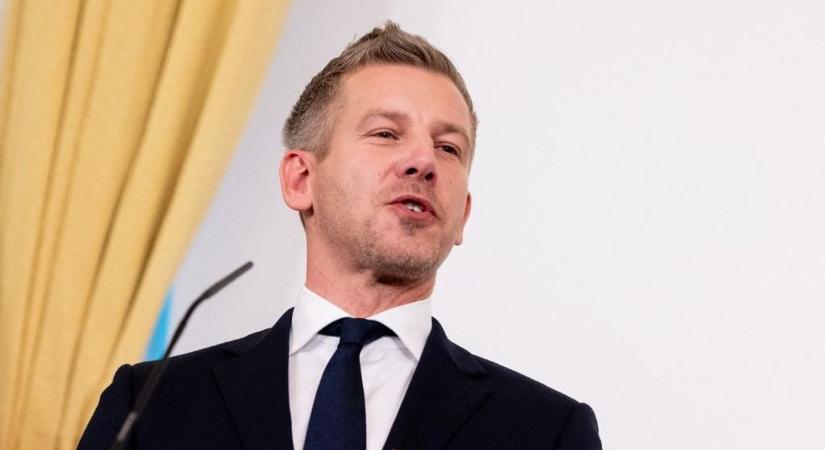 Szemfényvesztés, a maffianarratíva építése. Örökké ebből nem lehet megélni. Előbb-utóbb kormányozni is kell