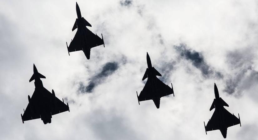 Egy svéd lap szerint további Gripen vadászgépeket adományozhat Ukrajnának a skandináv ország