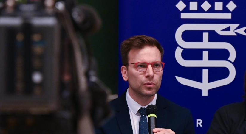 MOK: Kórházakat kell bezárni