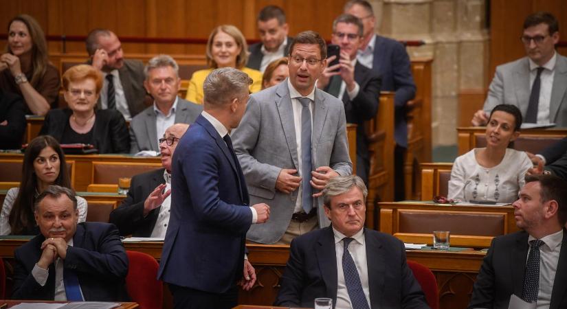 Gulyás Gergely megvédte Magyar Pétert, nem volt heves négyszemközti szóváltás
