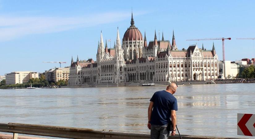 Itt a vége a több milliós képviselői fizetéseknek – megjött a Tisza javaslata