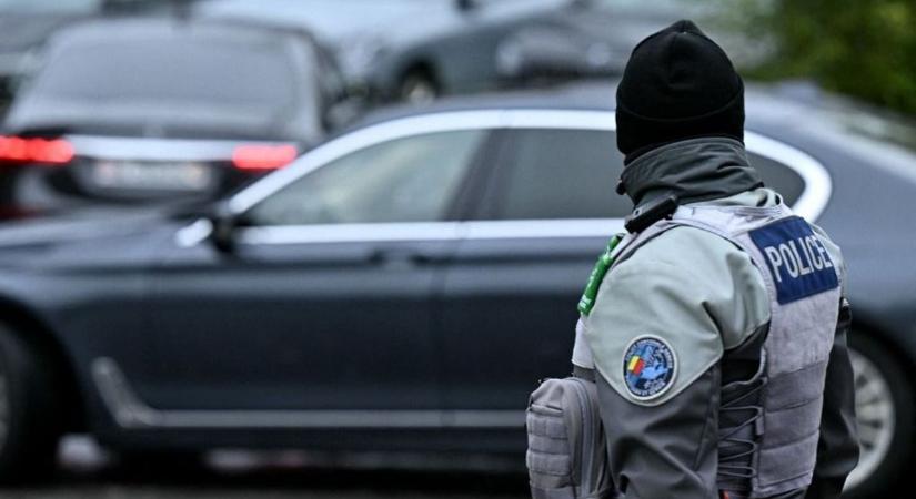Pánik Svájcban: „Allah akbar” kiabálva késelt meg több embert egy férfi (videó)