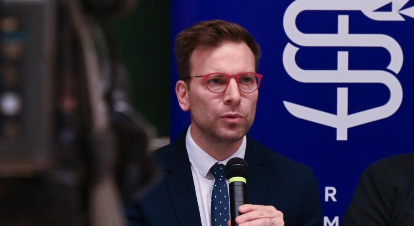 Álmos Péter: Kórházbezárások nélkül nem menthető a magyar egészségügy