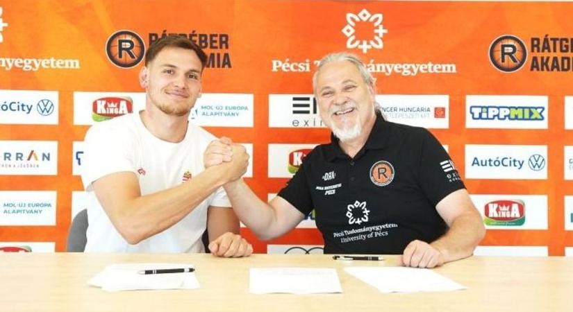 Magasposztos játékossal erősítettek a pécsiek