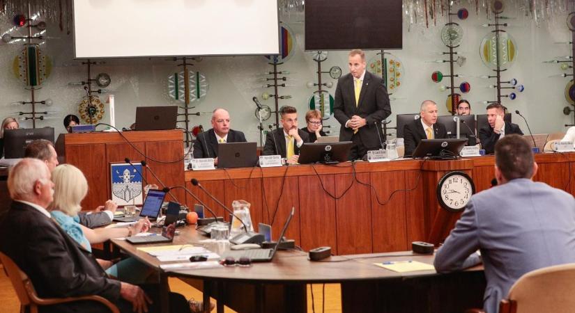 Javult a közbiztonság Szombathelyen – rendőrségi beszámoló a közgyűlésen