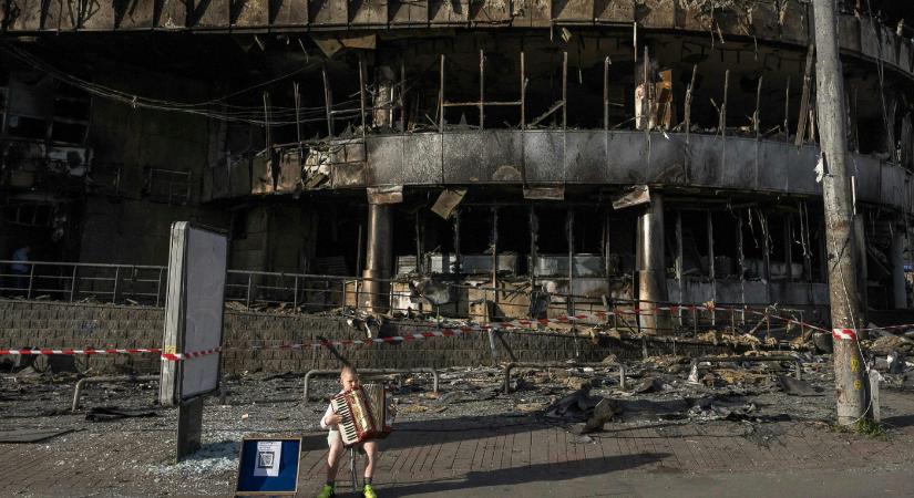„Zelenszkij úr” – változóban van Putyin hangneme, de ki fog vele szóba állni Európában?