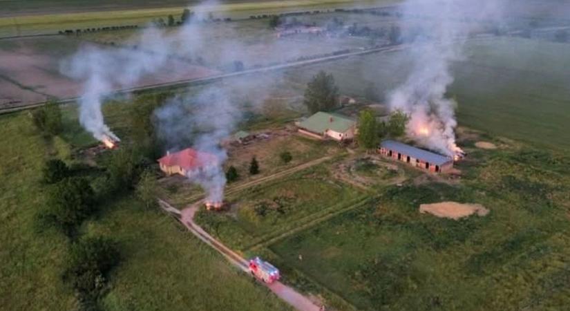Ezért kellett kivonulni a tűzoltóknak Győrújbarátra - fotó