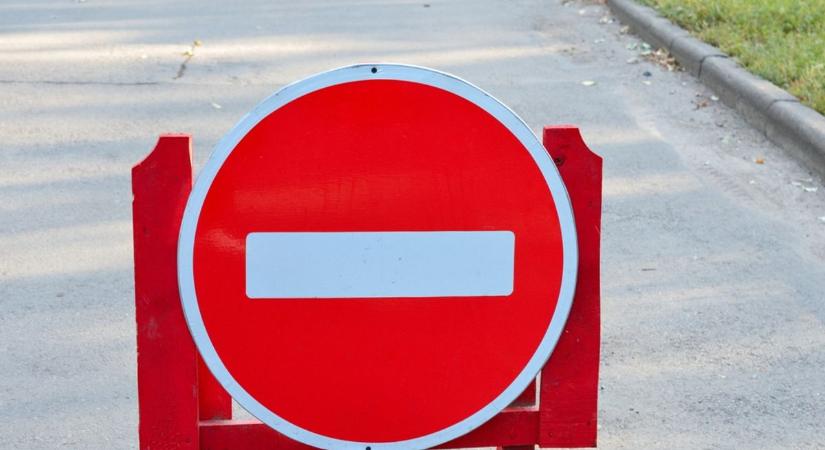 Szentesiek figyelem, ezt az utcát pénteken érdemes elkerülni