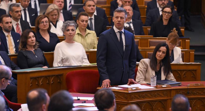 Tisza-kormány: megjött Magyar Péter első bejelentése Brüsszelből