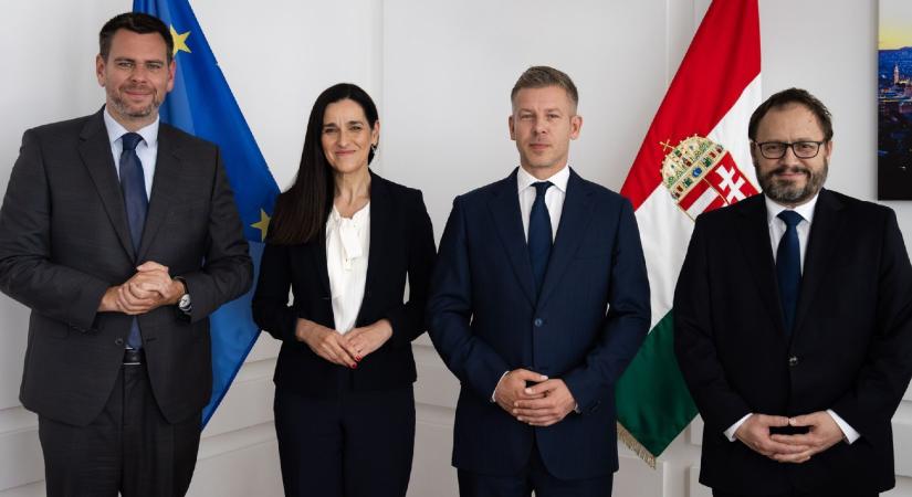 Magyar Péter zárt körben arról beszélt, hogy „baltával fogja irtani” a környezetvédelmi ügyeket