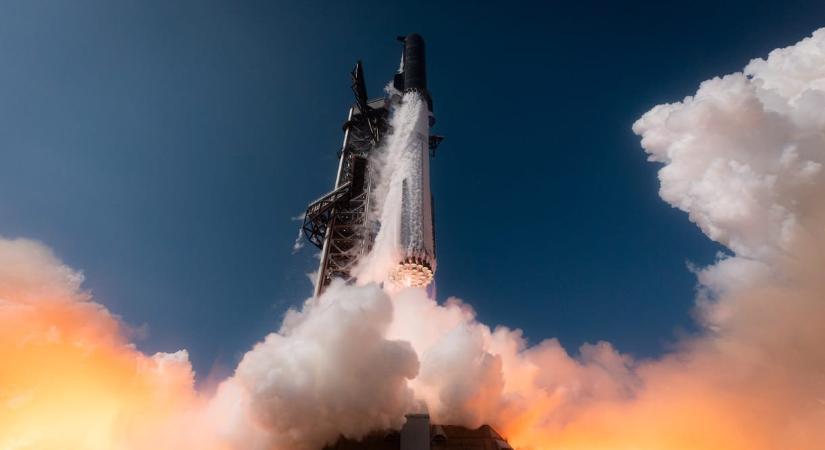 Vizsgálat indult a Starship legutóbbi tesztrepülése miatt, miután lezuhant az egyik fokozat