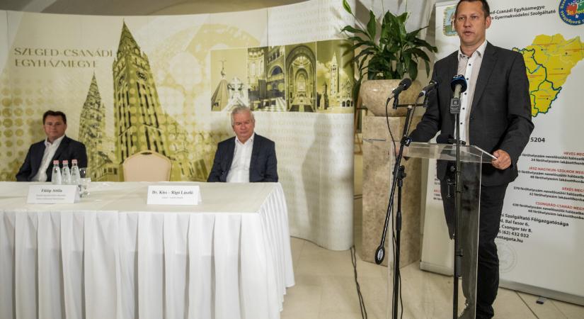 Nagyszabású rendőri akció volt a Szent Ágota Gyermekvédelmi Szolgáltató telephelyein, öt embert gyanúsítottként hallgattak ki fiatalkorúak sérelmére elkövetett bűncselekmények miatt