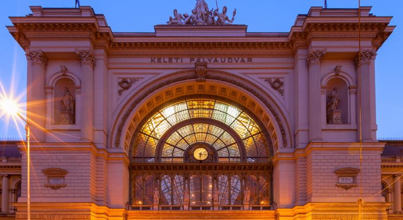 Rátámadtak két nőre a Keleti pályaudvarnál: egy buszsofőr mentette meg őket, ő is megsérült
