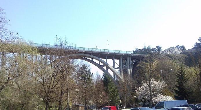 VIADUKT – Lesz védőkorlát, de nem tudni, mikor