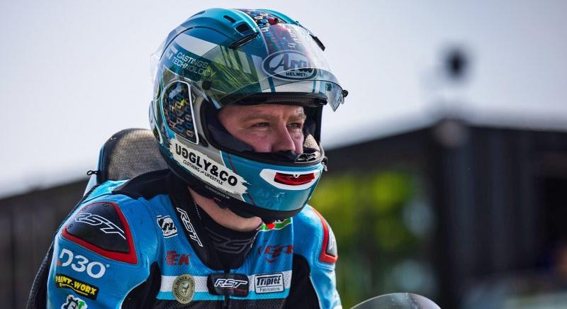 Meghalt egy versenyző a Man TT-n, felfüggesztették a Sidecar-kategóriát