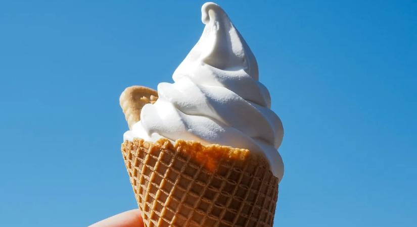 Részeg szerelmespár vert szét egy fagylaltozót Esztergomban