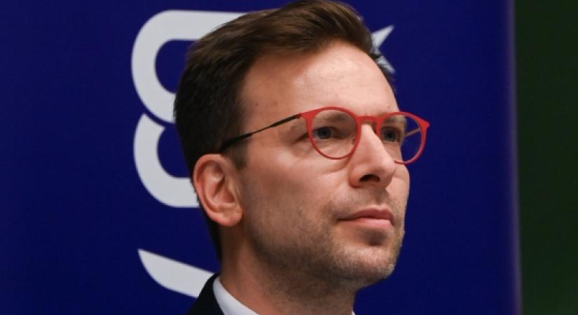 MOK-elnök: „Megértem, hogy tégláról téglára épül a ház, de ég a tető”