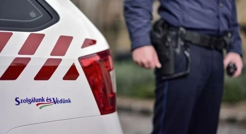 Álrendőrök fenyegettek halálosan két fiatalt Kecskeméten