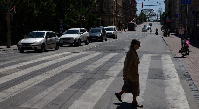 Hatalmas felfordulás jön Szeged belvárosában, hónapokra lezárják a Széchenyi tér egy részét