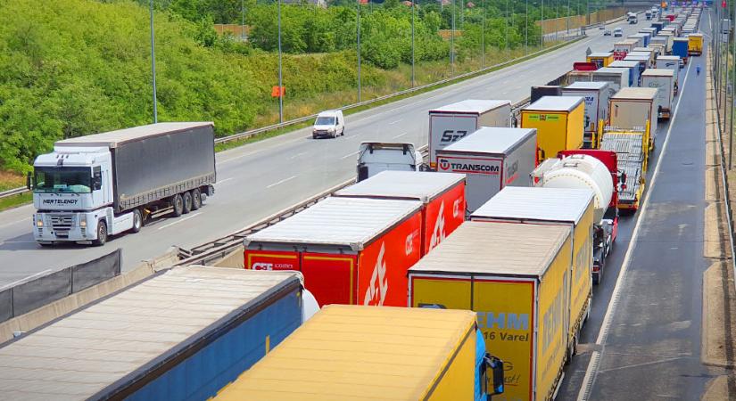 BL-döntő Budapesten: Rendkívüli kamionstopot vezet be a kormány a hétvégére