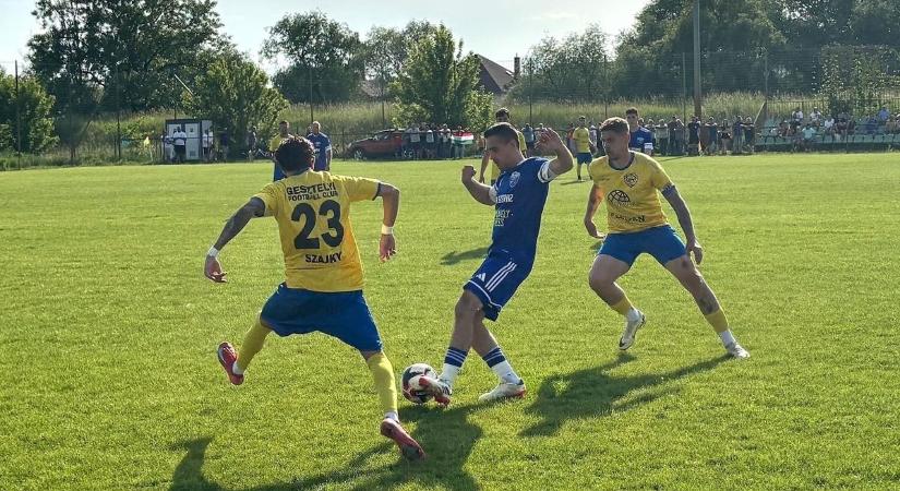 Rekord nézőszámra számítanak Gesztelyben – Gyereknapi programok mellett a bajnokavató is összejöhet