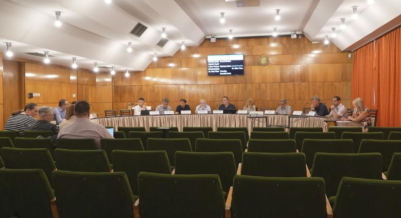 Fejlesztésekről és támogatásokról is döntöttek