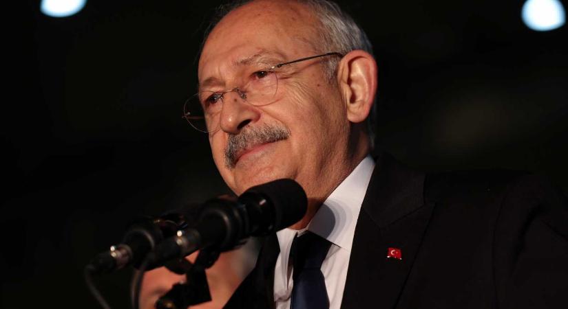 Egy évvel az elnökválasztás előtt ismét megpuccsolták a török ellenzéket