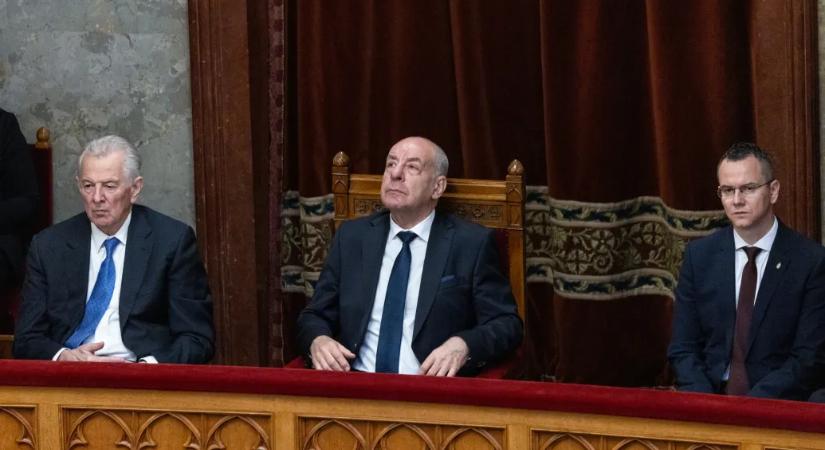 Novák Katalin népszerűtlenségével vetekszik Sulyok Tamásé