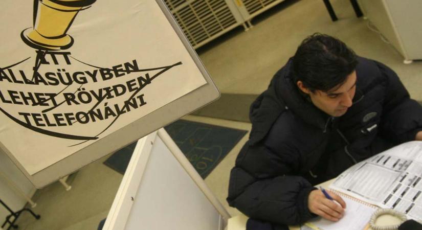 Harapófogóban vannak a cégek: többen mennek el a munkaerőpiacról, mint ahányan belépnek