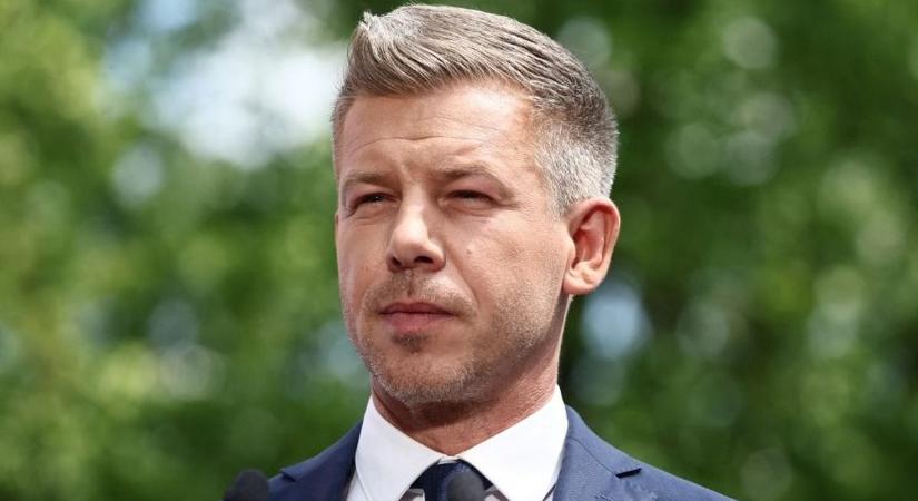 A miniszterelnök ígéretet tett a NATO-főtitkárnak: Magyarország nem küld fegyvereket Ukrajnába