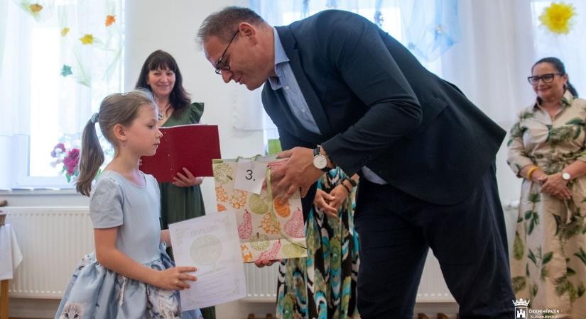 Madarak, színek és apró csodák lepték el az óvodát: nem volt egyszerű a zsűri dolga (galéria)