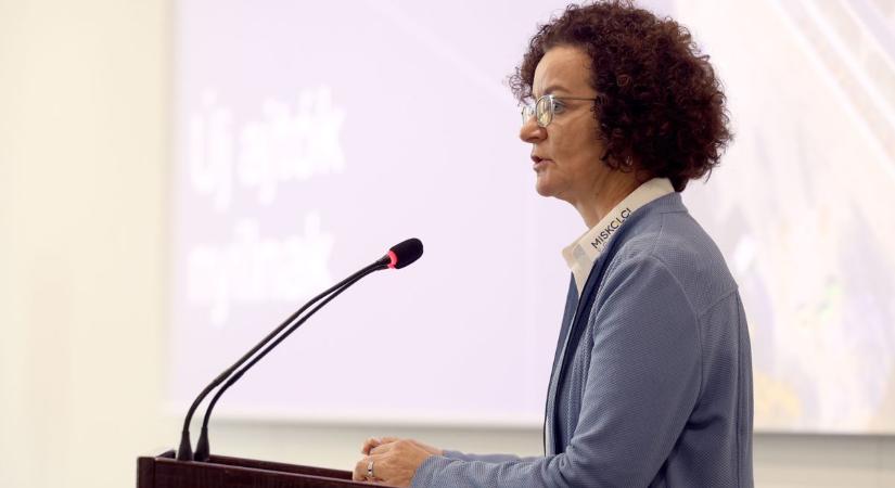 A HVG-nek nyilatkozva oszlatta el a tévhiteket a miskolci rektor az egyetemi modellváltással kapcsolatban