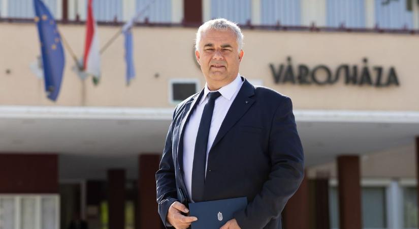 A Tisza képviselője elismerte, hogy a polgármestereknél is jöhet a két ciklusos korlát (VIDEÓ)