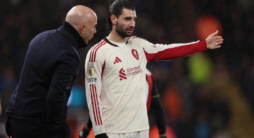 Liverpool: "Slot jövője bizonytalan, Szoboszlai boldogtalan"