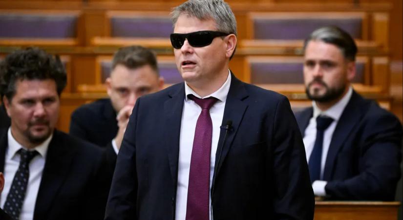 Kátai-Németh Vilmos a Szent Ágota Gyermekvédelmi Szolgáltató vezetőivel tárgyalt, vele volt Gyurkó Szilvia is