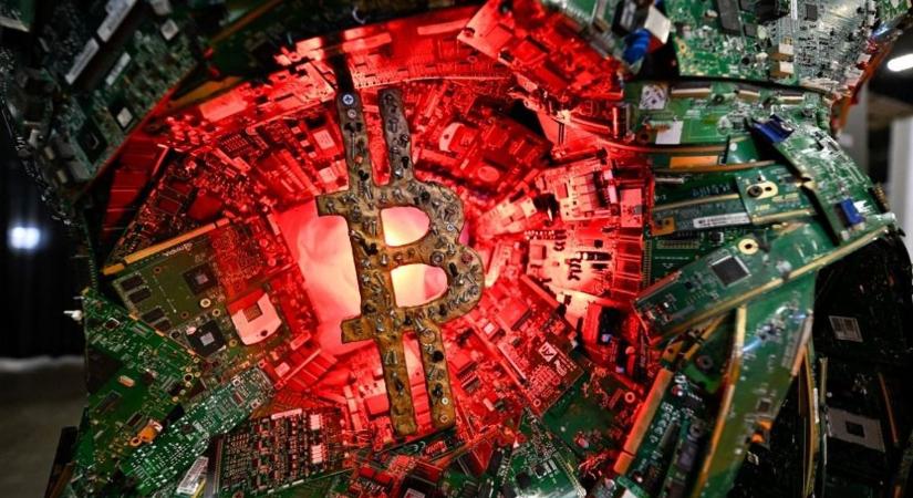Furcsán viselkedik a bitcoin, hol a csavar a történetben? - ez a három forgatókönyv vázolható fel a jövőről