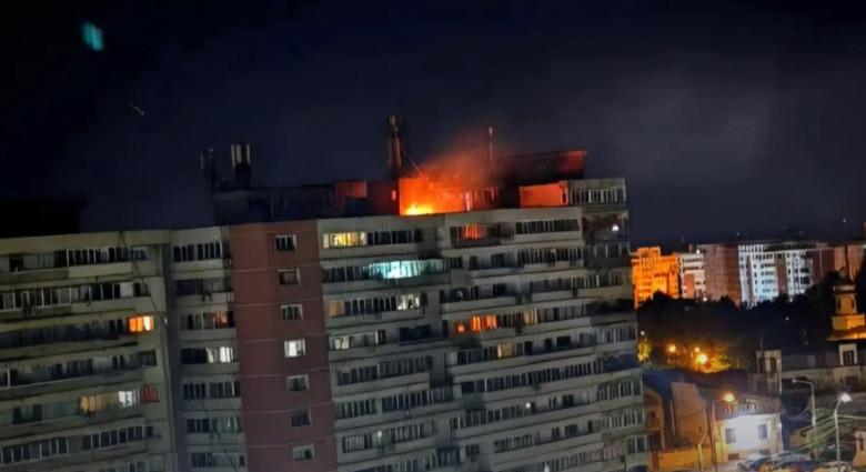 Drón zuhant egy galaci tömbházra: tűz ütött ki, többen megsérültek