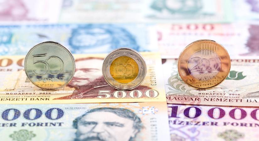 Kritikus hitelminősítői döntés érkezik, nagy a tét Magyarországnak