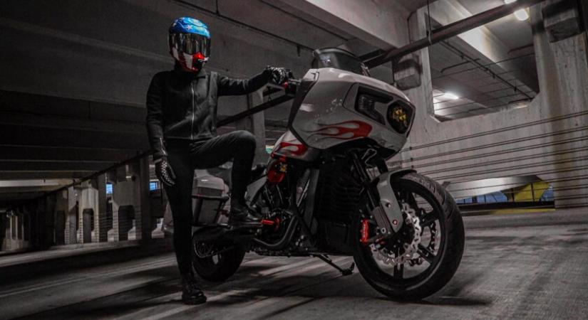 A hölgy, aki egy hét alatt 11 ezer kilométert motorozott - Megvan az új rekord