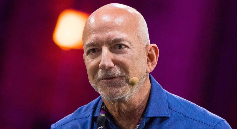 Tűzgolyó nyelte el Jeff Bezos rakétáját egy floridai teszten
