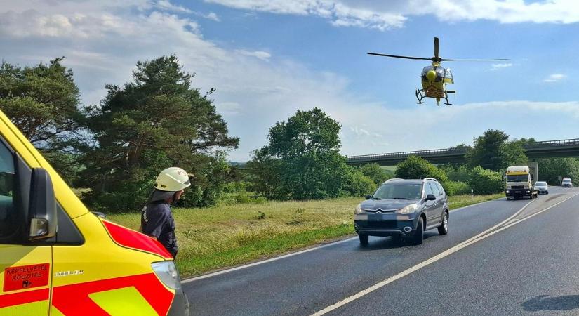 Brutális baleset Zala vármegyében - Szombathelyen szállt le a mentőhelikopter