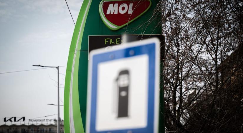 Jelentős üzemanyagár-csökkenés jön szombaton a nagykerárakban