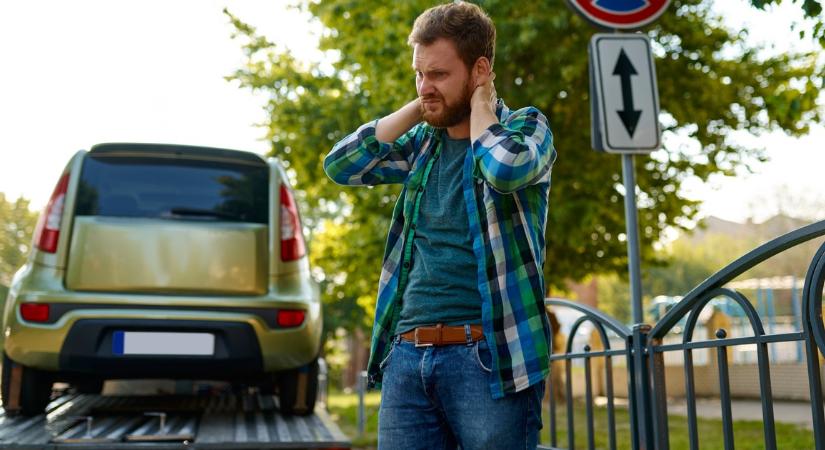 Ne hagyja, hogy átverjék! 10 buktató használt autó vásárlásakor, ami méregdrága csapdává válhat