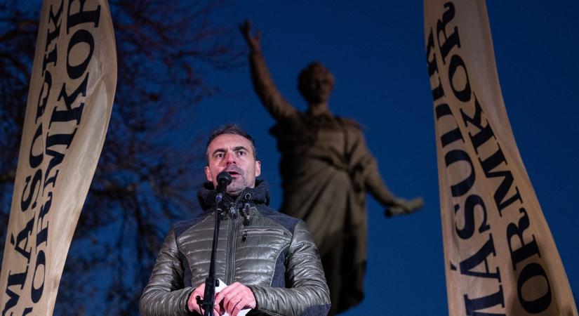 Feljelentést tett a Balásy-ügyben Vona Gábor
