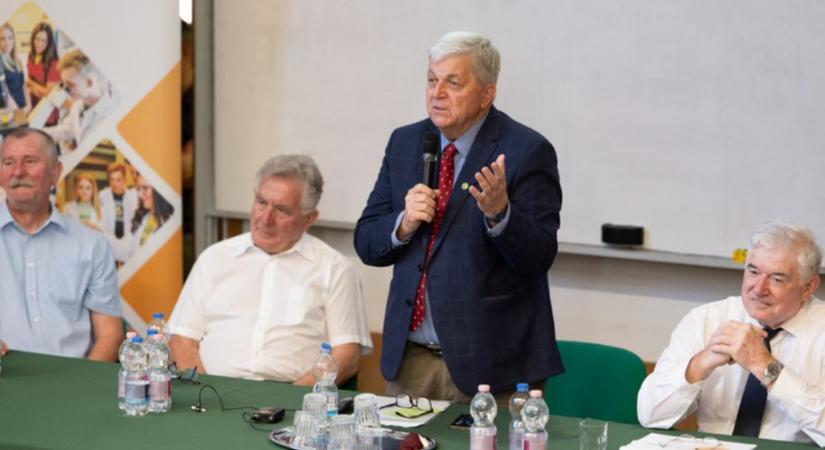 68-70 ezer forintos induló búzaár: Elkeserítő előrejelzést kaptak a termelők Debrecenben