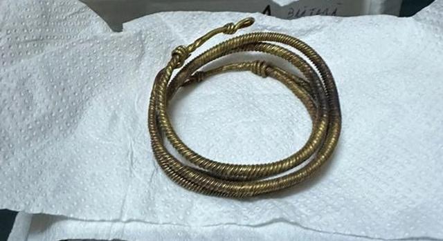 Háromezer éves bronzkori aranykincset találtak Romániában