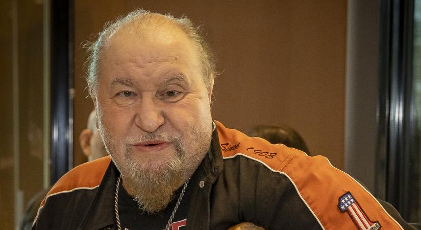 Szívszorító hír érkezett Deák Bill Gyuláról: súlyos fájdalmakkal küzd a blues legenda